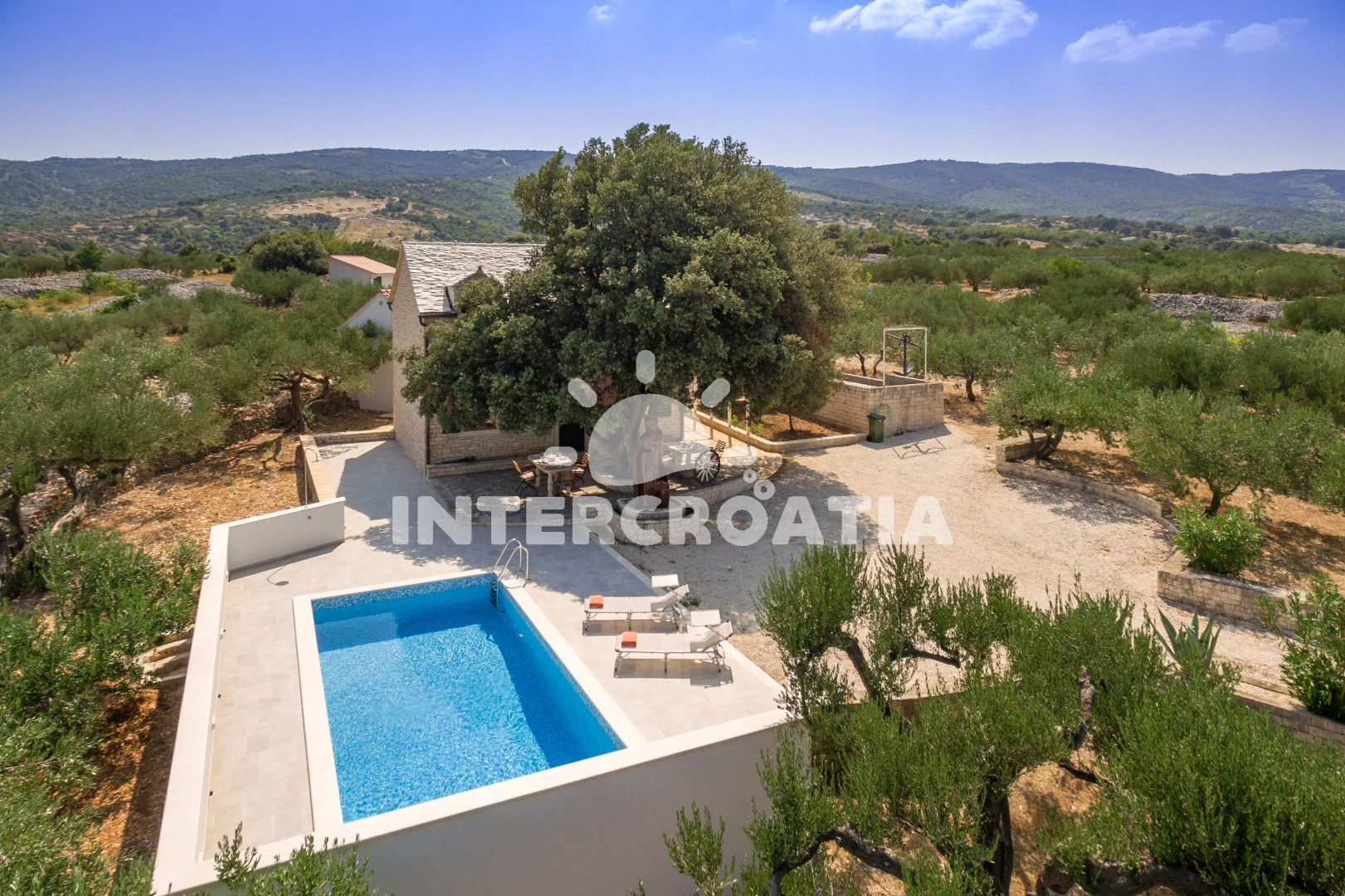 Vila Ostrov Brač - Pučišća OS 10538 N1