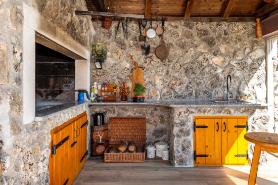 Vila Severní Dalmácie - Konjevrate DA 17002 N1