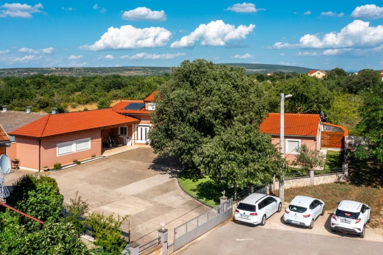 Vila Severní Dalmácie - Konjevrate DA 17002 N1