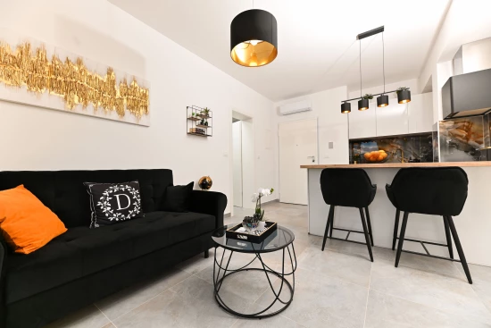 Apartmán Střední Dalmácie - Okrug Gornji DA 17025 N1