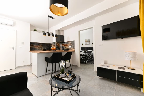 Apartmán Střední Dalmácie - Okrug Gornji DA 17025 N1