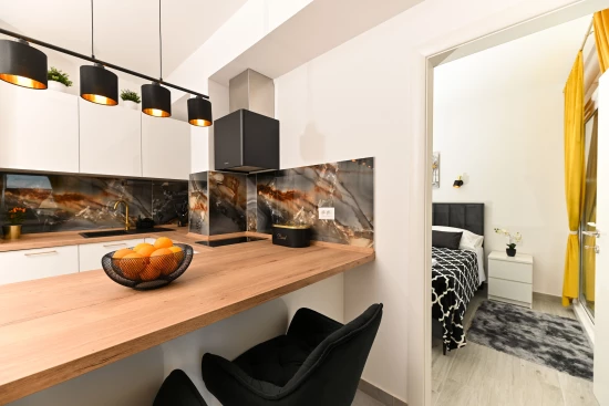 Apartmán Střední Dalmácie - Okrug Gornji DA 17025 N1