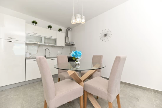 Apartmán Střední Dalmácie - Okrug Gornji DA 17025 N4