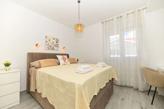Apartmán Střední Dalmácie - Okrug Gornji DA 17025 N4