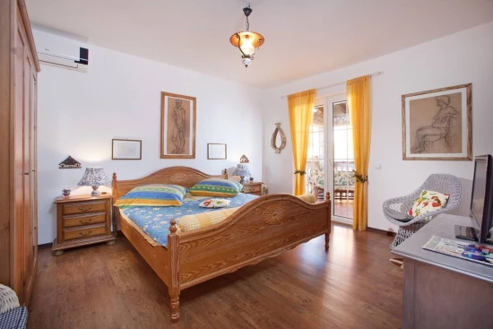 Vila s bazénem Severní Dalmácie - Kakma DA 17055 N1