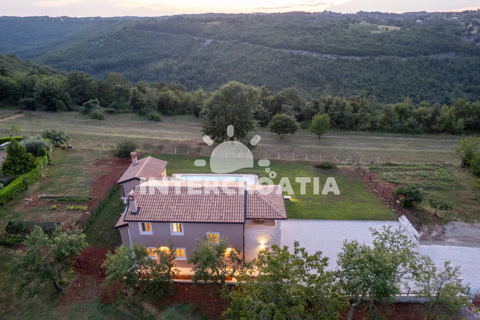 Vila Istrie - Pazin IS 7995 N1