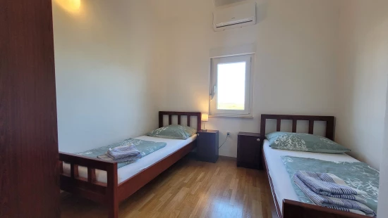 Domek Ostrov Krk - Dobrinj OS 11996 N1