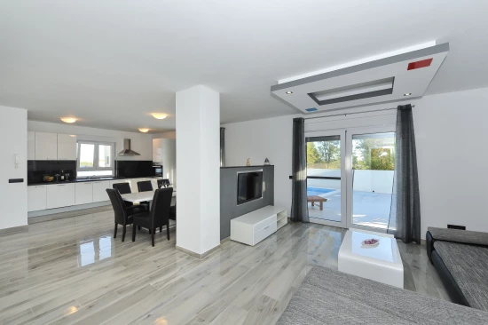 Vila Severní Dalmácie - Privlaka DA 17102 N1