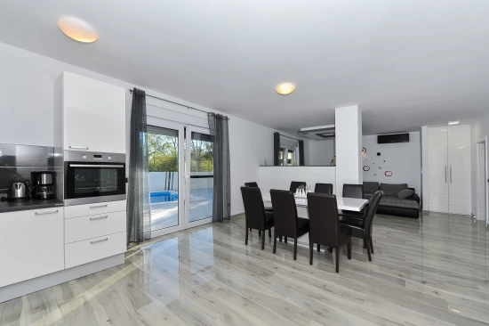 Vila Severní Dalmácie - Privlaka DA 17102 N1