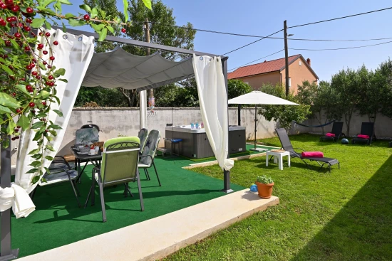 Domek Severní Dalmácie - Privlaka DA 17109 N1