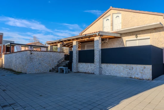 Vila Severní Dalmácie - Posedarje DA 17110 N1