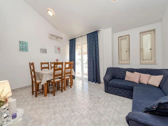 Vila Severní Dalmácie - Privlaka DA 17115 N1