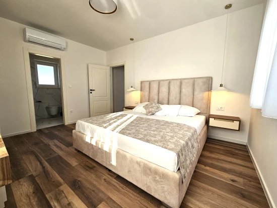 Vila Ostrov Krk - Dobrinj OS 12021 N1