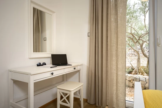 Vila Ostrov Hvar - Stari Grad OS 12029 N1