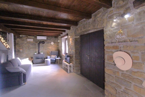 Domek Istrie - Momjan IS 8031 N1