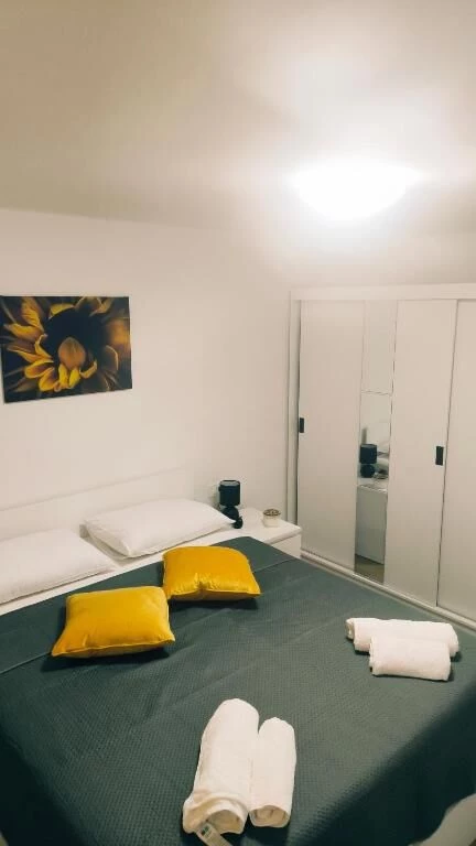 Domek Ostrov Rab - Palit OS 12055 N1