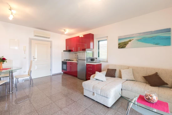 Vila Ostrov Krk - Malinska OS 12074 N1