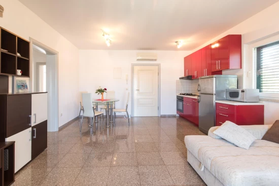 Vila Ostrov Krk - Malinska OS 12074 N1