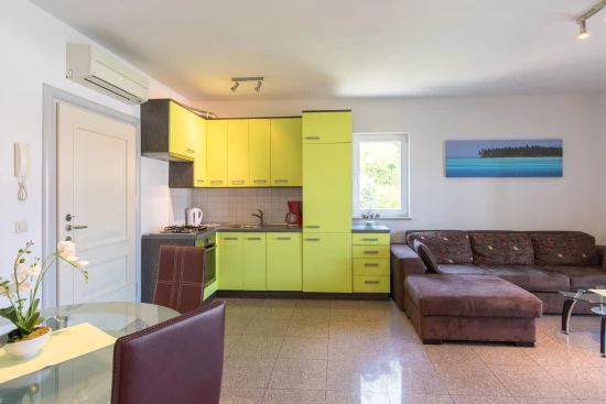 Vila Ostrov Krk - Malinska OS 12074 N1