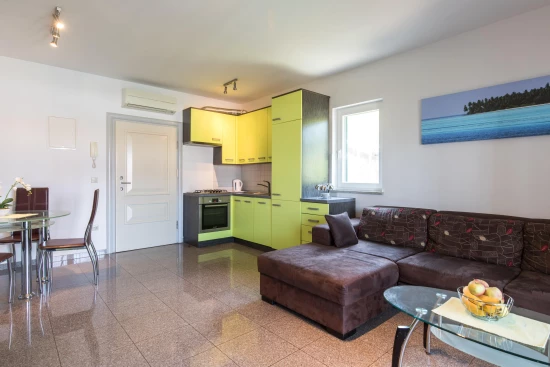 Vila Ostrov Krk - Malinska OS 12074 N1