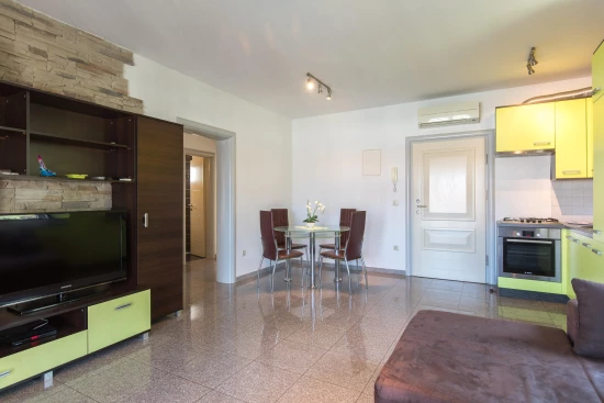 Vila Ostrov Krk - Malinska OS 12074 N1