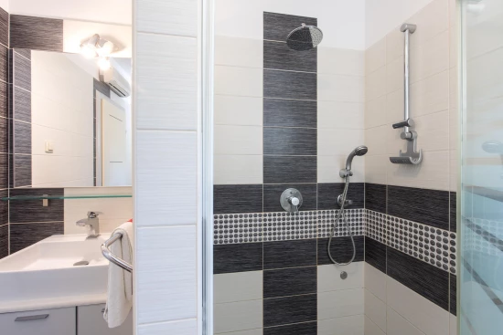 Vila Ostrov Krk - Malinska OS 12074 N1