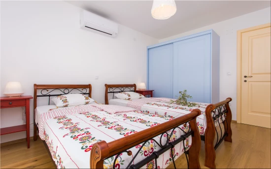 Vila Ostrov Krk - Malinska OS 12085 N1