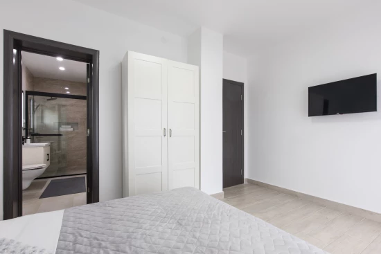 Vila Ostrov Krk - Malinska OS 12129 N1