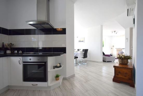 Vila Ostrov Krk - Dobrinj OS 12131 N1