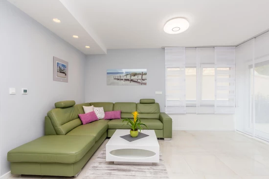 Vila Ostrov Krk - Malinska OS 12144 N1