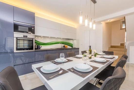 Vila Ostrov Krk - Malinska OS 12144 N1