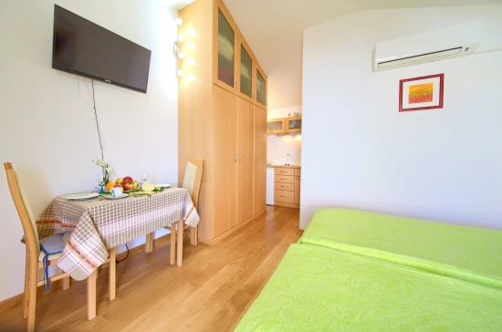 Apartmán Ostrov Krk - Vantačići (Malinska) OS 12147 N1