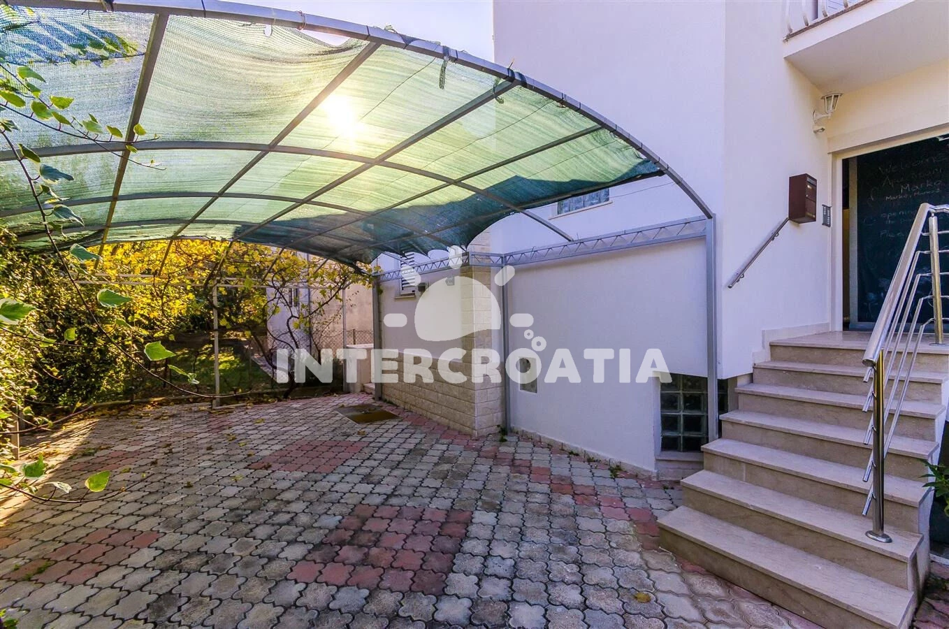 Apartmán Střední Dalmácie - Okrug Donji DA 17133 N1