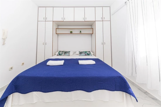 Apartmán Střední Dalmácie - Okrug Donji DA 17133 N1