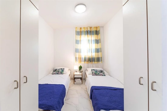 Apartmán Střední Dalmácie - Okrug Donji DA 17133 N2