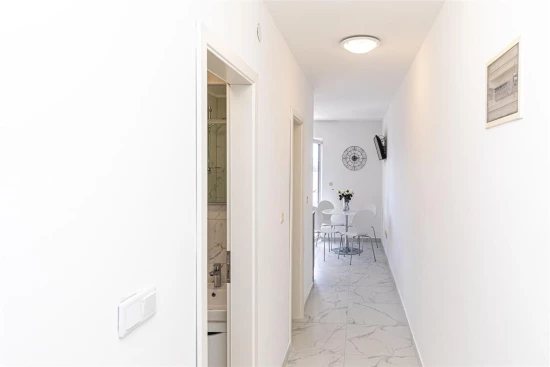 Apartmán Střední Dalmácie - Okrug Donji DA 17133 N3