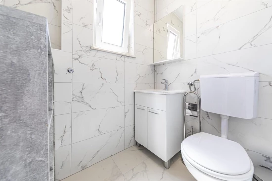 Apartmán Střední Dalmácie - Okrug Donji DA 17133 N3