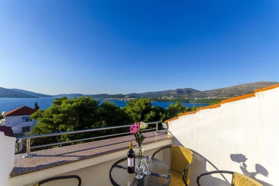 Apartmán Střední Dalmácie - Okrug Donji DA 17133 N5