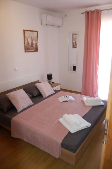 Apartmán Střední Dalmácie - Kaštela DA 17135 N1
