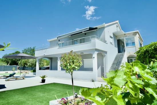 Apartmán Střední Dalmácie - Primorski Dolac DA 17136 N1