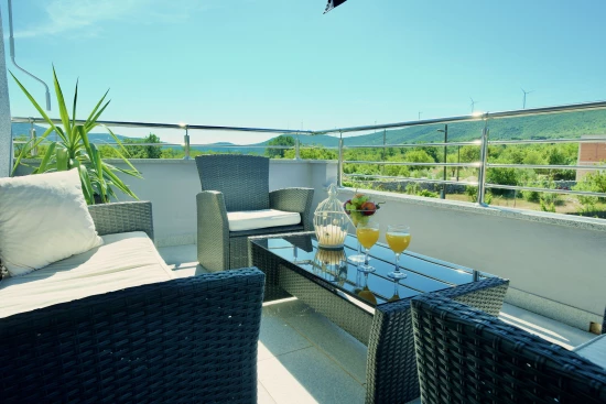 Apartmán Střední Dalmácie - Primorski Dolac DA 17136 N1