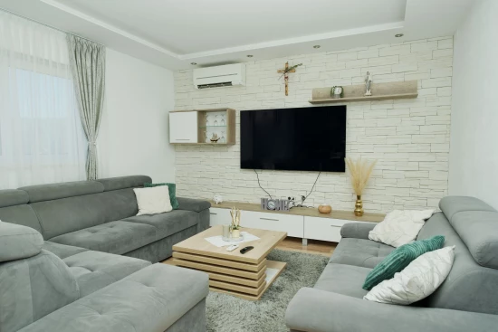 Apartmán Střední Dalmácie - Primorski Dolac DA 17136 N1