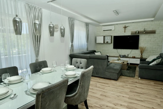 Apartmán Střední Dalmácie - Primorski Dolac DA 17136 N1