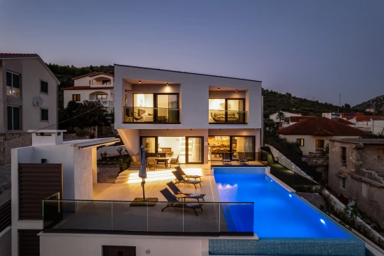 Vila Střední Dalmácie - Marina DA 17141 N1