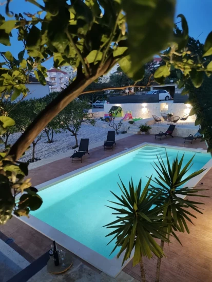 Apartmán Střední Dalmácie - Okrug Gornji DA 17142 N1