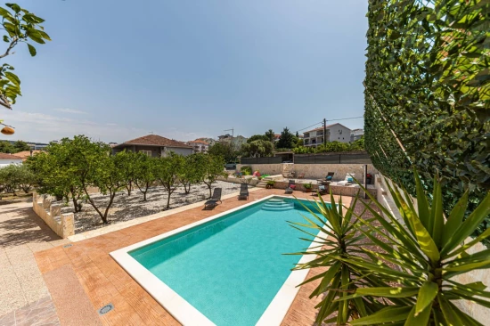 Apartmán Střední Dalmácie - Okrug Gornji DA 17142 N1