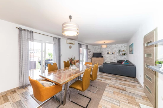 Apartmán Střední Dalmácie - Okrug Gornji DA 17142 N2