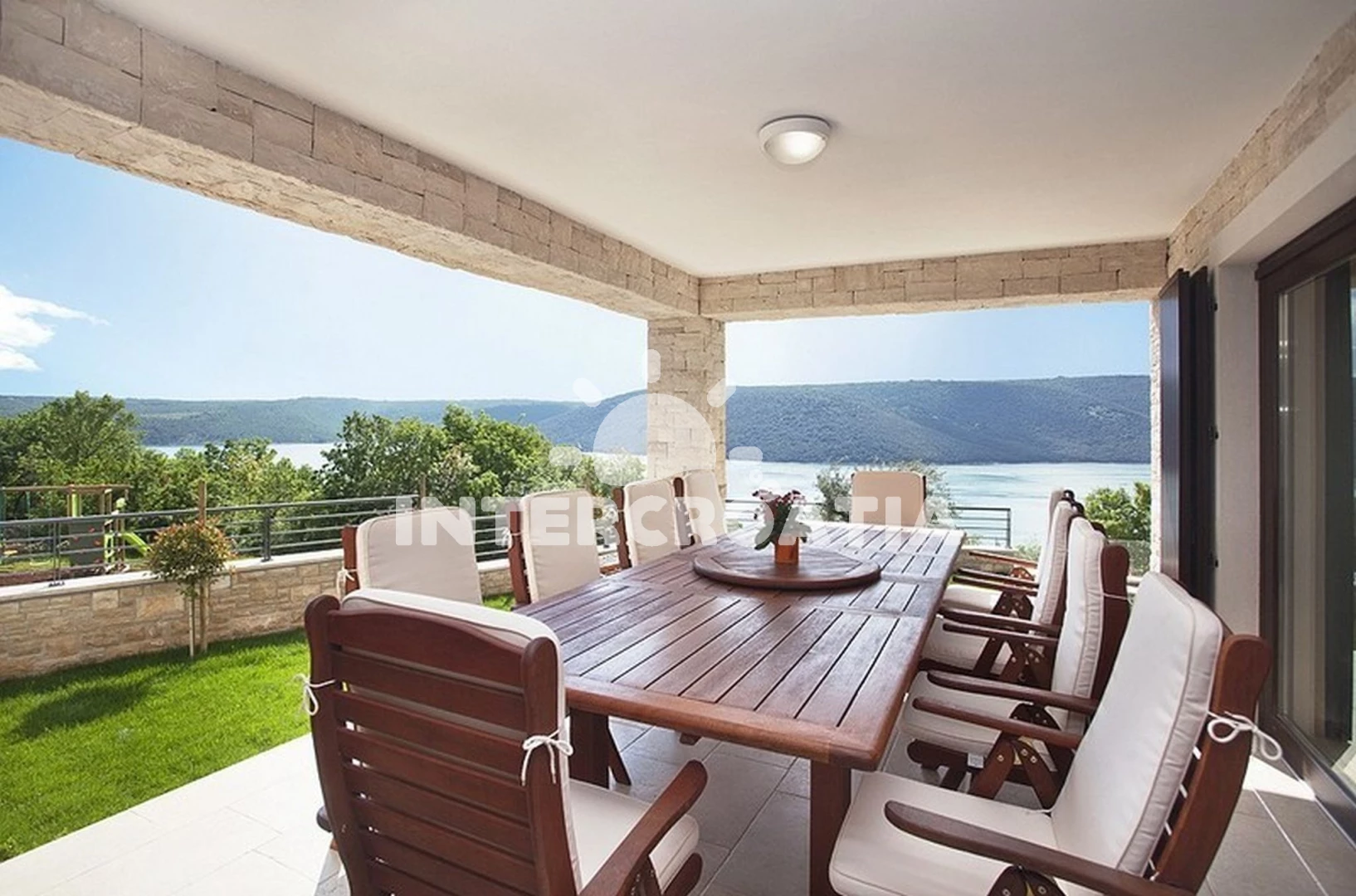 Vila Istrie - Trget IS 8046 N1