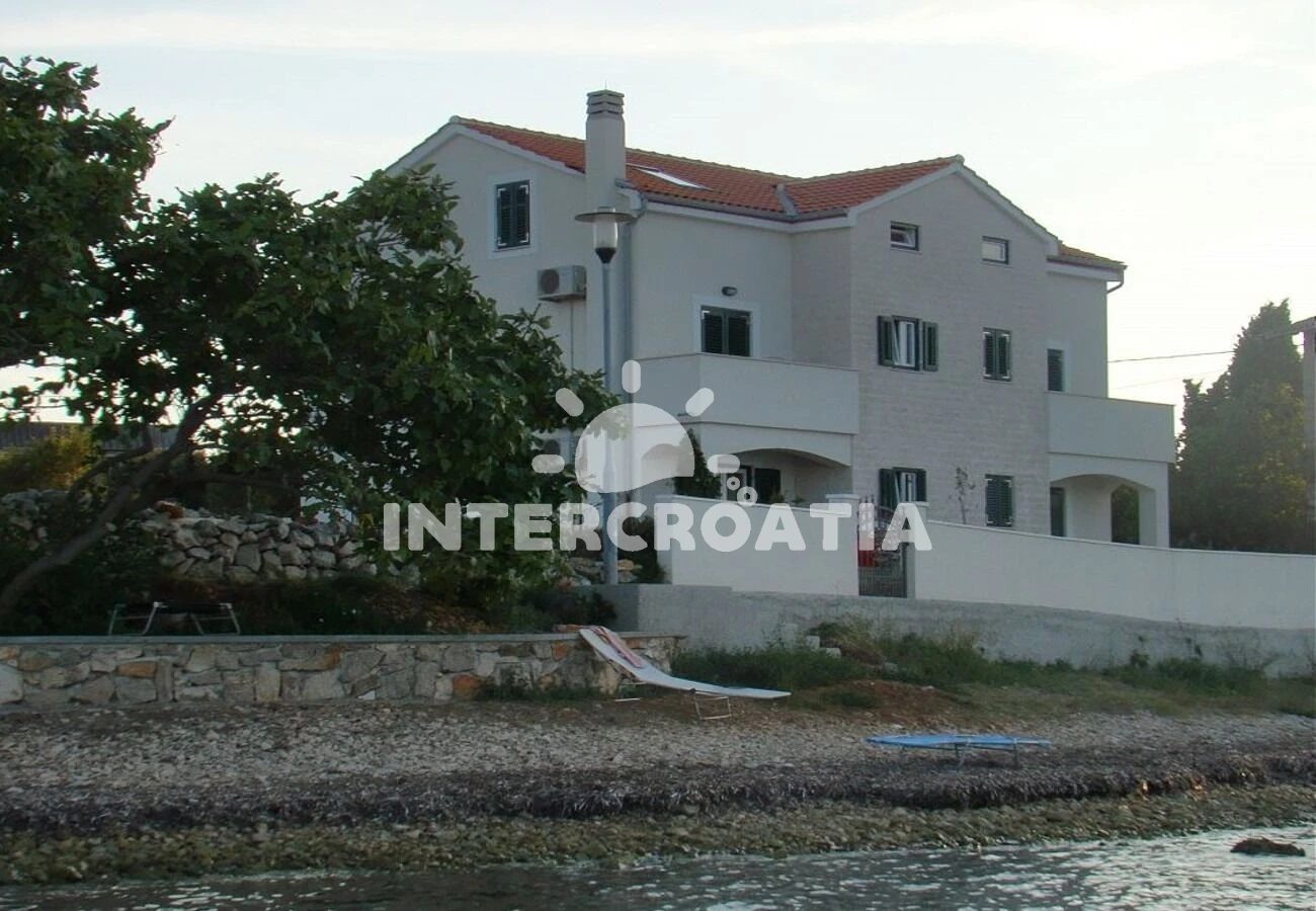 Apartmán UNKNOWN 7000 N2