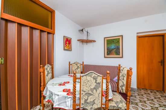 Apartmán Střední Dalmácie - Vinišće DA 17160 N1